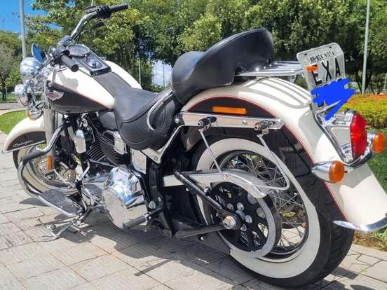 HARLEY-DAVIDSON-SOFTAIL DELUXE HARLEY-DAVIDSON-SOFTAIL DELUXE-2011