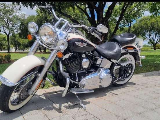 HARLEY-DAVIDSON-SOFTAIL DELUXE HARLEY-DAVIDSON-SOFTAIL DELUXE-2011