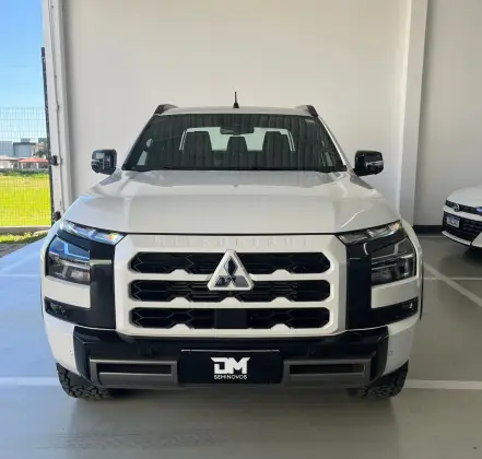 MITSUBISHI TRITON 2.4 BITURBO DIESEL CD KATANA 4X4 AUTOMÁTICO