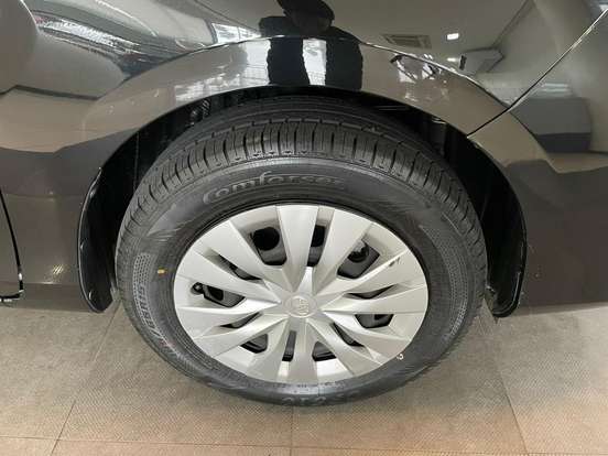 TOYOTA-YARIS-2024