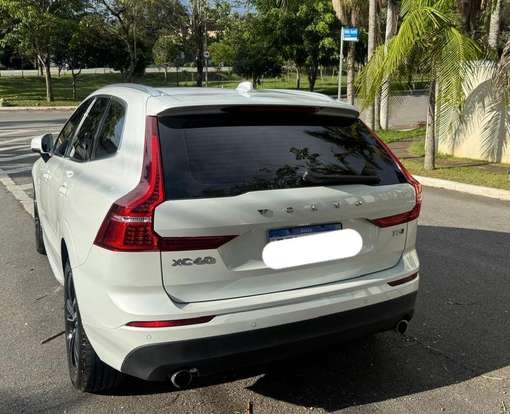 VOLVO-XC60-2019