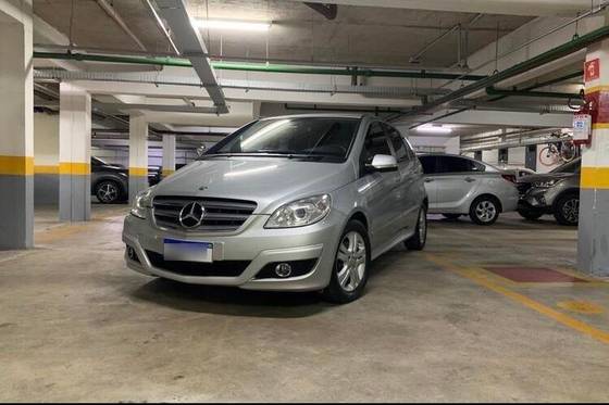 MERCEDES-BENZ B 170 1.7 8V GASOLINA 4P AUTOMÁTICO