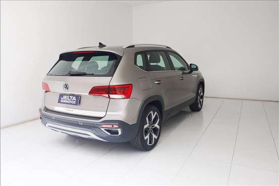 VOLKSWAGEN-TAOS-2025