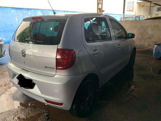 VOLKSWAGEN-FOX-2011
