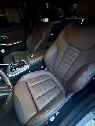 BMW-330e-2023