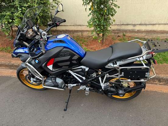 BMW-R 1250 GS ADVENTURE PREMIUM RALLYE BMW-R 1250 GS ADVENTURE PREMIUM RALLYE-2024