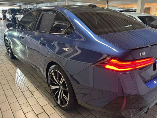 BMW-i5-ELÉTRICO XDRIVE60 M SPORT BMW-i5-2023