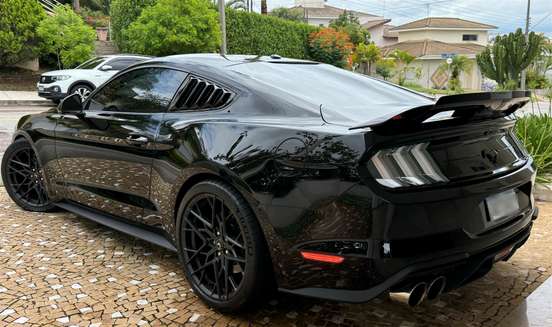 FORD-MUSTANG-2018