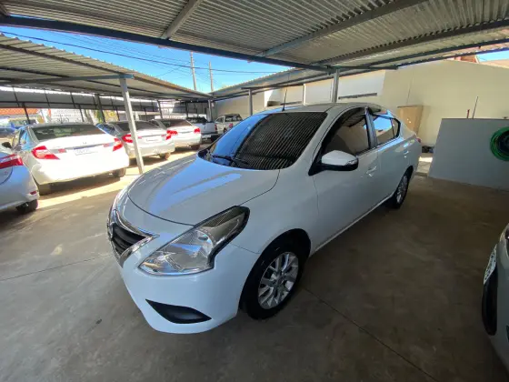 NISSAN VERSA 1.6 16V FLEXSTART SV 4P MANUAL NISSAN VERSA 1.6 16V FLEXSTART SV 4P MANUAL
