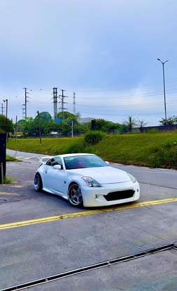 NISSAN-350Z-2005