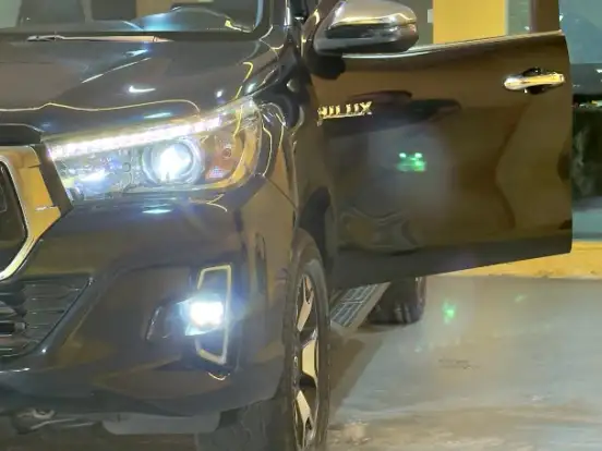 TOYOTA-HILUX-2.8 SRX 4X4 CD 16V DIESEL 4P AUTOMÁTICO TOYOTA-HILUX-2019