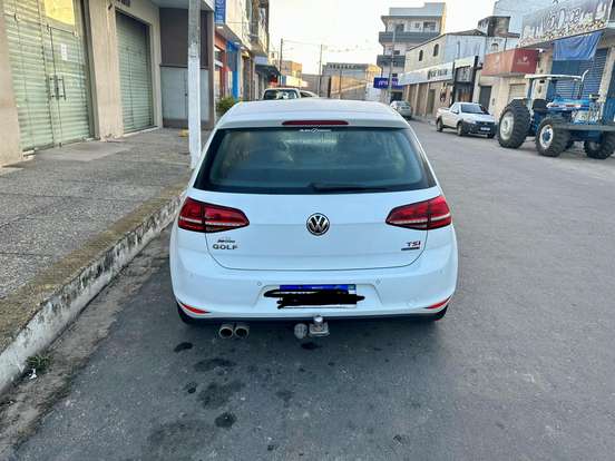 VOLKSWAGEN-GOLF-1.4 TSI HIGHLINE 16V GASOLINA 4P AUTOMÁTICO VOLKSWAGEN-GOLF-2014