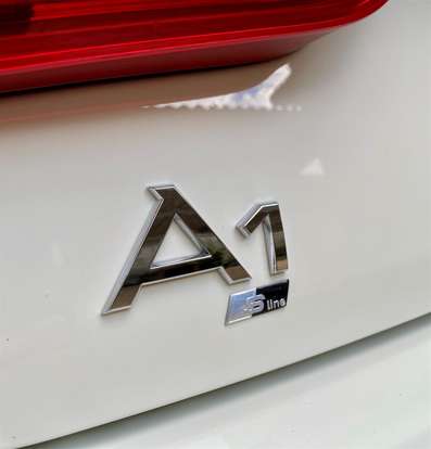 AUDI-A1-1.4 TFSI ATTRACTION 16V 122CV GASOLINA 2P AUTOMÁTICO AUDI-A1-2011
