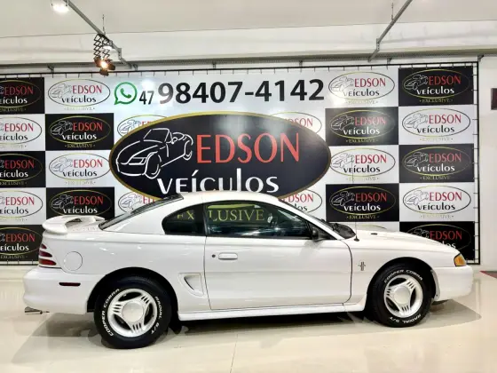 FORD MUSTANG 3.8 V6 GASOLINA 2P MANUAL