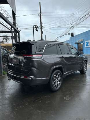 JEEP-COMMANDER-2024