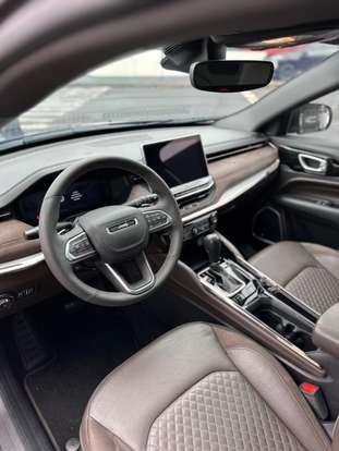 JEEP-COMMANDER-2024