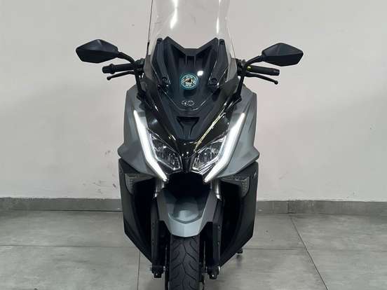 KYMCO-AK 550i KYMCO-AK 550i-2021
