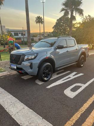 NISSAN FRONTIER 2.3 16V TURBO DIESEL PRO4X CD 4X4 AUTOMÁTICO