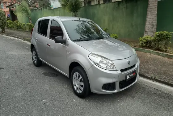 RENAULT SANDERO 1.0 AUTHENTIQUE 16V FLEX 4P MANUAL