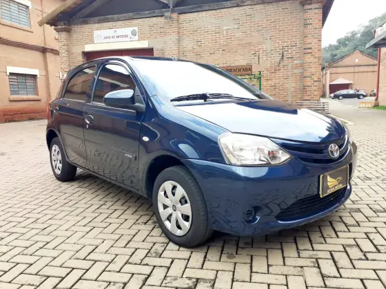 TOYOTA ETIOS 1.3 X 16V FLEX 4P MANUAL TOYOTA ETIOS 1.3 X 16V FLEX 4P MANUAL