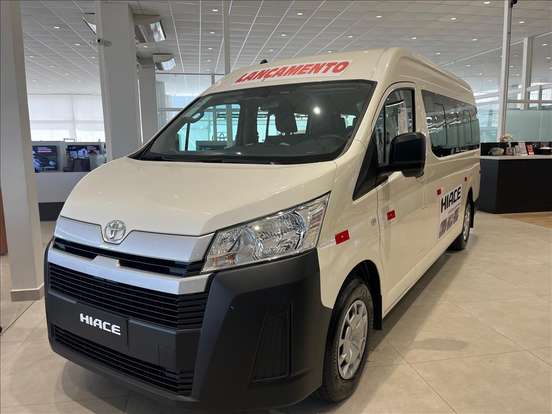 TOYOTA-HIACE-2024