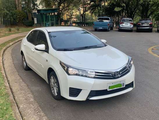 TOYOTA-COROLLA-2015
