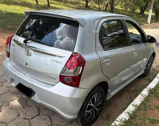 TOYOTA-ETIOS-2016
