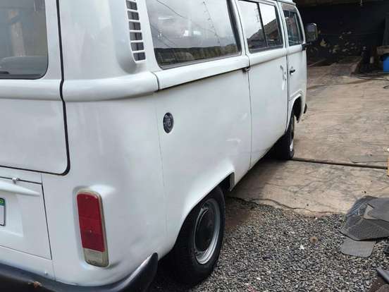 VOLKSWAGEN-KOMBI-1.4 MI STD ESCOLAR 8V FLEX 3P MANUAL VOLKSWAGEN-KOMBI-2011