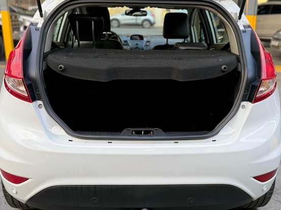 FORD-FIESTA-1.6 TITANIUM HATCH 16V FLEX 4P POWERSHIFT FORD-FIESTA-2013