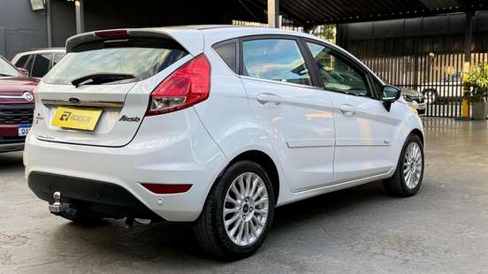 FORD-FIESTA-2013