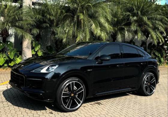 PORSCHE CAYENNE 3.0 V6 E-HYBRID COUPÉ PLATINUM EDITION AWD TIPTRONIC S