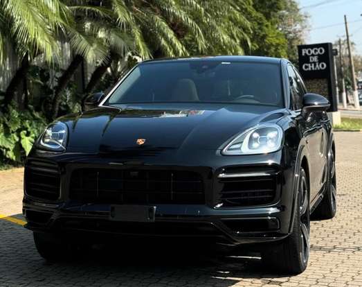 PORSCHE-CAYENNE-2022