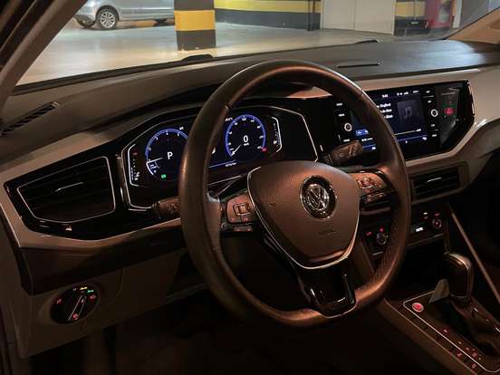 VOLKSWAGEN-POLO-1.0 200 TSI HIGHLINE AUTOMÁTICO VOLKSWAGEN-POLO-2018