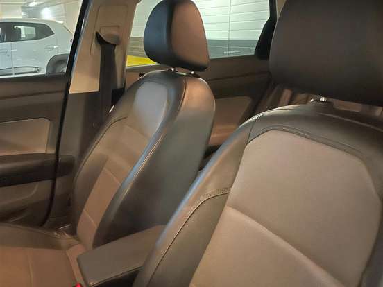 VOLKSWAGEN-POLO-1.0 200 TSI HIGHLINE AUTOMÁTICO VOLKSWAGEN-POLO-2018