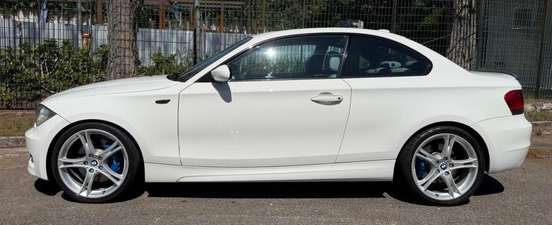 BMW-135i-2009
