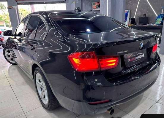 BMW-320i-2014