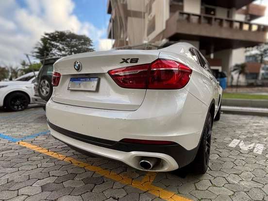 BMW-X6-3.0 35I 4X4 COUPÉ 6 CILINDROS 24V GASOLINA 4P AUTOMÁTICO BMW-X6-2015