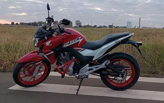 HONDA-CB TWISTER ABS HONDA-CB TWISTER ABS-2022