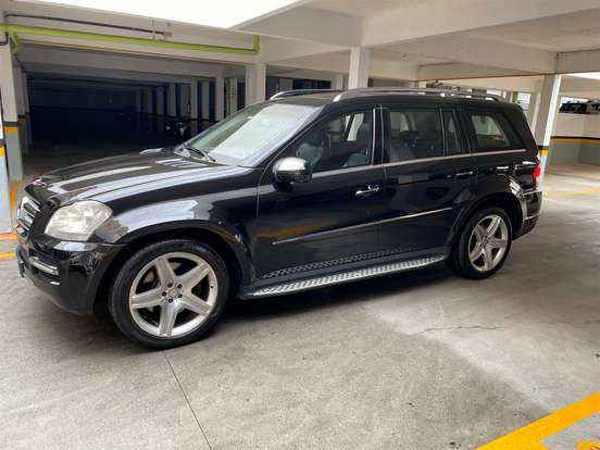 MERCEDES-BENZ-GL 500-2010