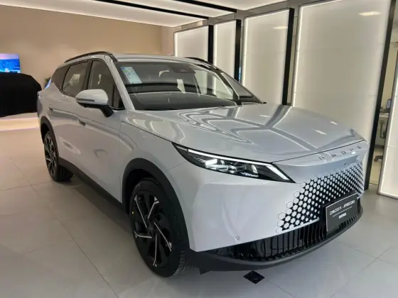 OMODA 7 1.5 TGDI PHEV PRESTIGE DHT