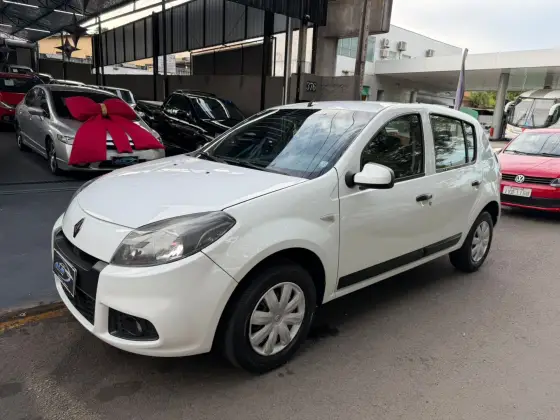 RENAULT SANDERO 1.0 EXPRESSION 16V FLEX 4P MANUAL