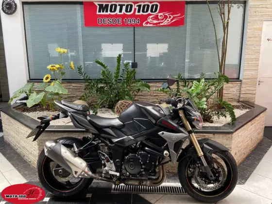 SUZUKI GSR 750A 