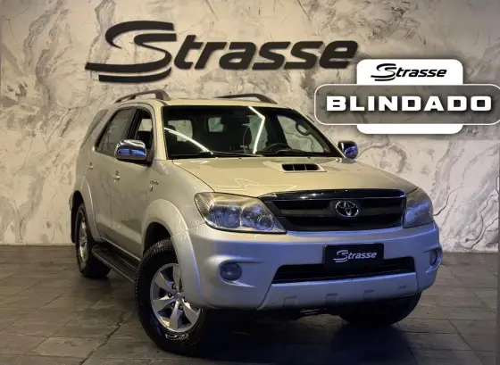 TOYOTA HILUX SW4 3.0 SRV 4X4 16V TURBO INTERCOOLER DIESEL 4P AUTOMÁTICO