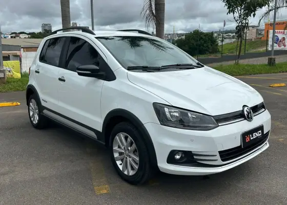 VOLKSWAGEN FOX 1.0 MPI TRACK 12V FLEX 4P MANUAL