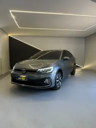 VOLKSWAGEN VIRTUS 1.0 200 TSI HIGHLINE AUTOMÁTICO