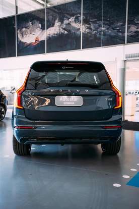 VOLVO-XC90-2025
