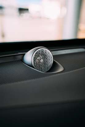VOLVO-XC90-2025