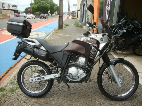 YAMAHA XTZ 250 TÉNÉRÉ 