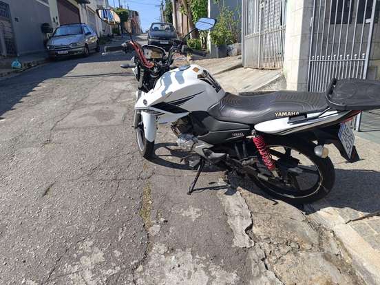 YAMAHA-YS 150 FAZER SED YAMAHA-YS 150 FAZER SED-2014