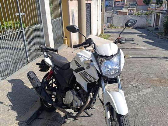 YAMAHA-YS 150 FAZER SED YAMAHA-YS 150 FAZER SED-2014
